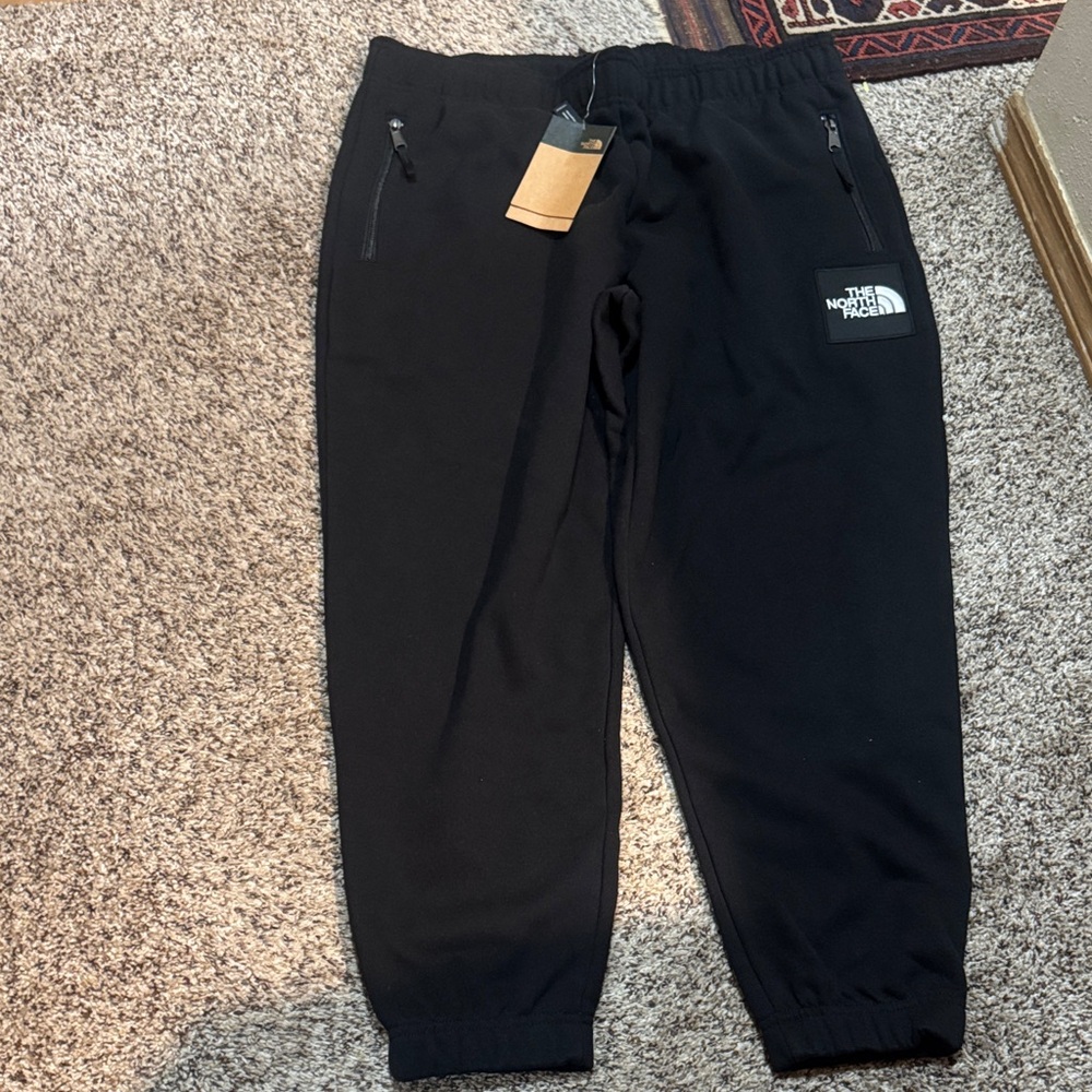 NWT The North Face Black Sweatpants with White Logo Womens